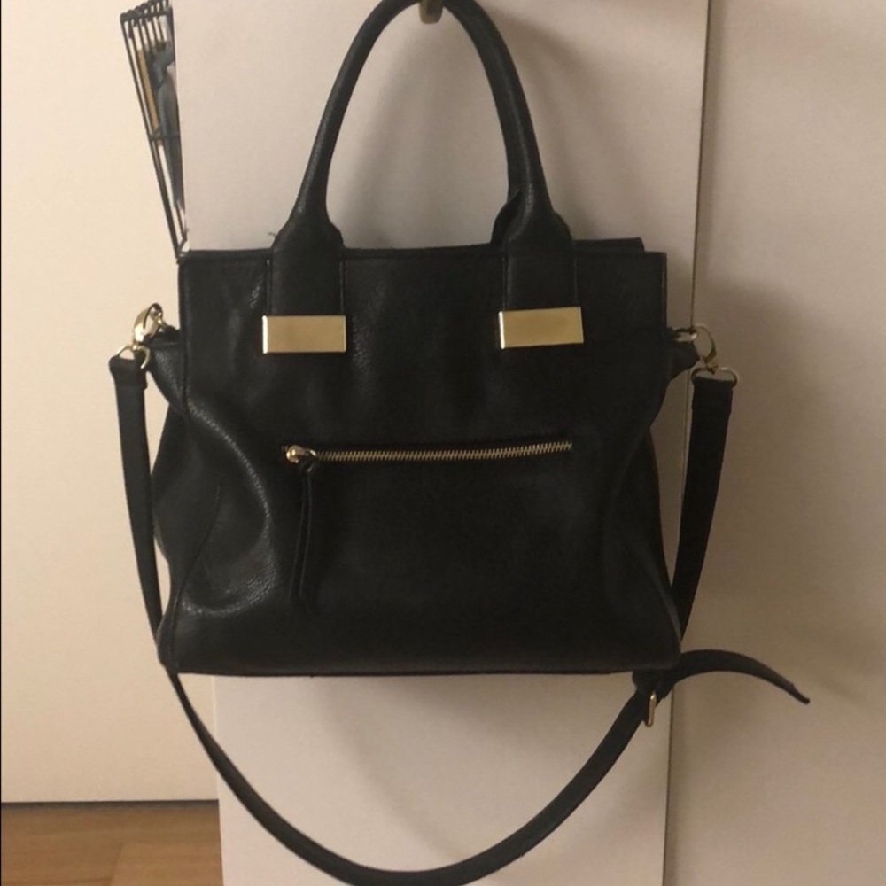 PERFECT bold black medium size Steve Madden bag